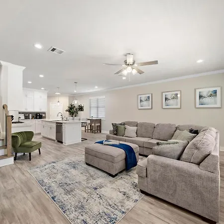 Brand New Home Great For Family!